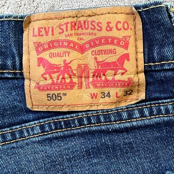 Levi's 505 Mens Size 34x32 Medium Wash Jeans Denim 5 Pocket Iconic - Picture 7 of 11